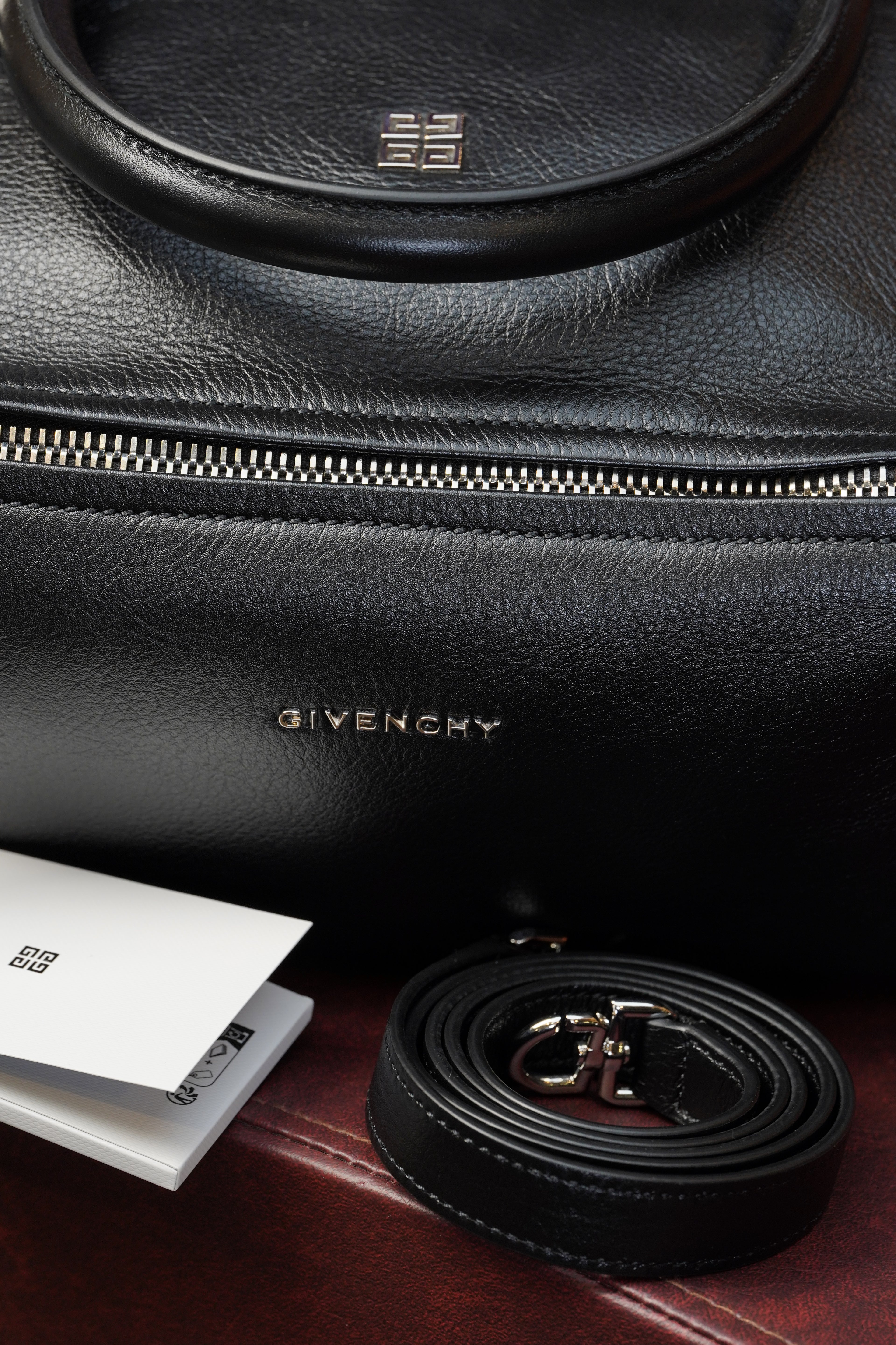 Givenchy Pandora